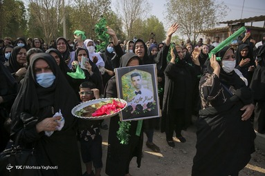 تشییع پیکر دو برادر جانباخته حادثه متروپل
