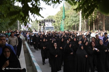تشییع پیکر جان باختگان قطار مسافری مشهد - یزد