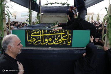 تشییع پیکر جان باختگان قطار مسافری مشهد - یزد