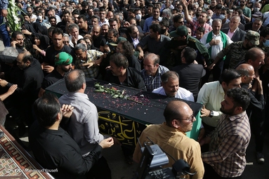 تشییع پیکر جان باختگان قطار مسافری مشهد - یزد