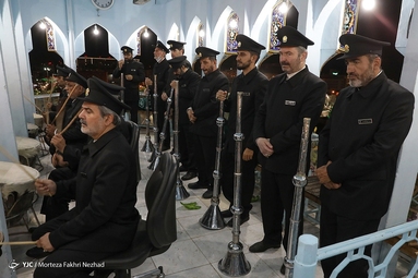 آیین نقاره نوازی شب میلاد حضرت رضا علیه السلام