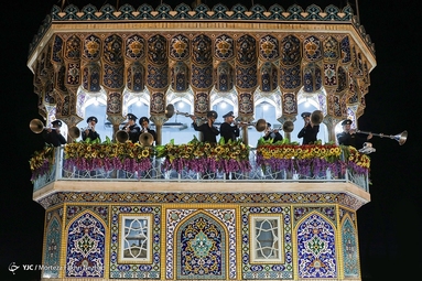 آیین نقاره نوازی شب میلاد حضرت رضا علیه السلام