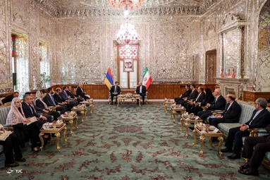 دیدار روسای مجلس ایران و ارمنستان