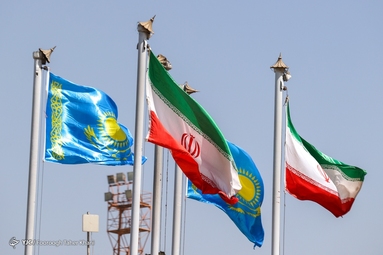 ورود رئیس جمهور قزاقستان به تهران