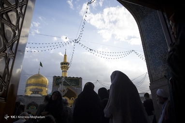 ای حرمت ملجأ درماندگان، دور مران از در و راهم بده