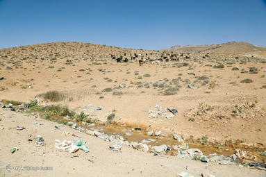 مراتع و زمین های کشاورزی شهرستان سمیرم در محاصره زباله های انسانی- اصفهان