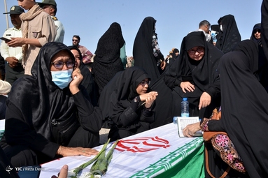 ورود پیکر‌های ۷۲ شهید دوران دفاع مقدس به کشور - شلمچه