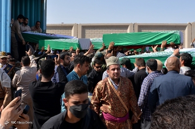 ورود پیکر‌های ۷۲ شهید دوران دفاع مقدس به کشور - شلمچه