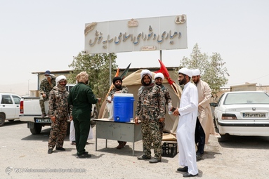 ادامه عملیات امداد رسانی و آواربرداری در روستای سایه خوش - هرمزگان