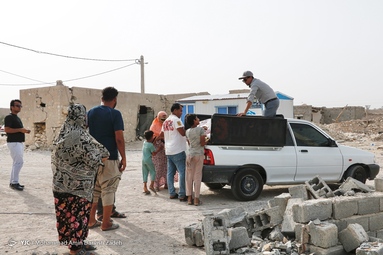ادامه عملیات امداد رسانی و آواربرداری در روستای سایه خوش - هرمزگان