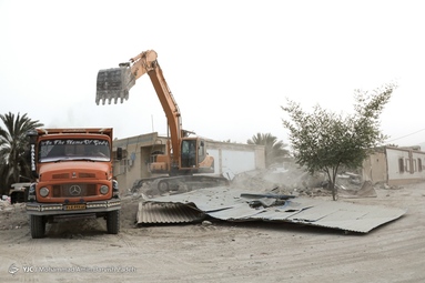 ادامه عملیات امداد رسانی و آواربرداری در روستای سایه خوش - هرمزگان