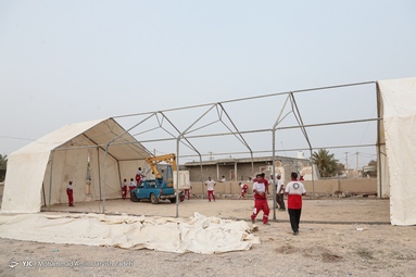 ادامه عملیات امداد رسانی و آواربرداری در روستای سایه خوش - هرمزگان