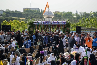مراسم تشییع و خاکسپاری پیکر‌های دو شهید گمنام دفاع مقدس - مجموعه ورزشی انقلاب تهران