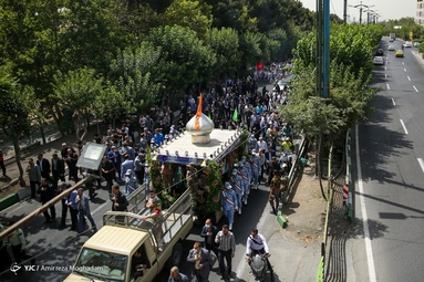 مراسم تشییع و خاکسپاری پیکر‌های دو شهید گمنام دفاع مقدس - مجموعه ورزشی انقلاب تهران