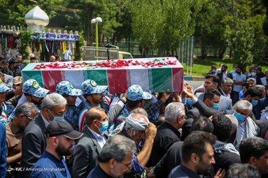 مراسم تشییع و خاکسپاری پیکر‌های دو شهید گمنام دفاع مقدس - مجموعه ورزشی انقلاب تهران