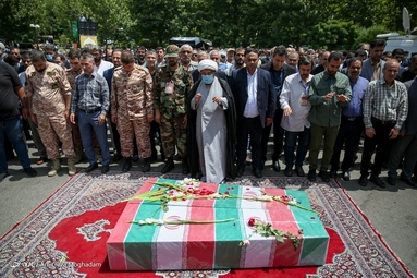 مراسم تشییع و خاکسپاری پیکر‌های دو شهید گمنام دفاع مقدس - مجموعه ورزشی انقلاب تهران