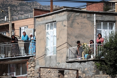 بازدید دکتر رئیسی از روستای قلعه جی کردستان