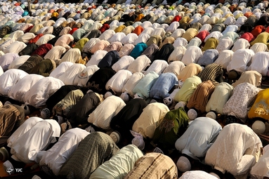 اقامه نماز عید قربان در سراسر جهان