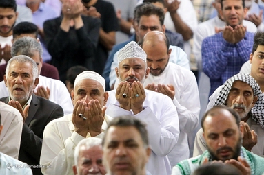 اقامه نماز عید سعید قربان - حرم مطهر رضوی