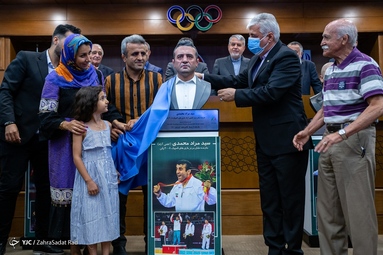 مراسم رونمایی از سردیس المپین‌های افتخارآفرین ورزش