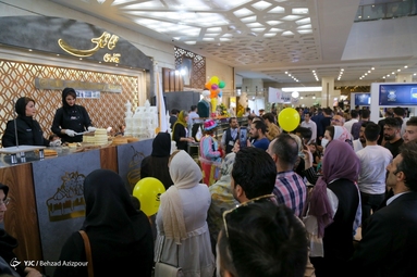 جشنواره شیرینی و کیک‌های تجسمی - تبریز