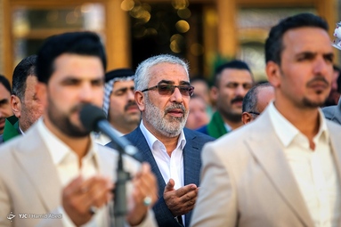 آغاز جشن های غدیر با احتزاز پرچم غدیر بر فراز ایوان طلا  حرم حضرت امام  علی (ع) - نجف اشرف