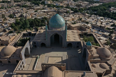 بازسازی غیر اصولی و اعوجاج در گنبد مسجد امام (ره) - اصفهان