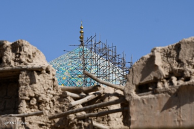 بازسازی غیر اصولی و اعوجاج در گنبد مسجد امام (ره) - اصفهان