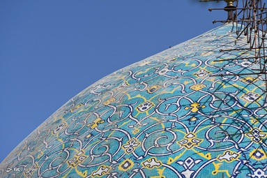 بازسازی غیر اصولی و اعوجاج در گنبد مسجد امام (ره) - اصفهان