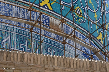 بازسازی غیر اصولی و اعوجاج در گنبد مسجد امام (ره) - اصفهان