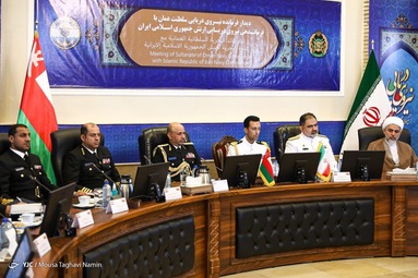 دیدار فرمانده نیروی دریایی سلطنت عمان با فرمانده نداجا