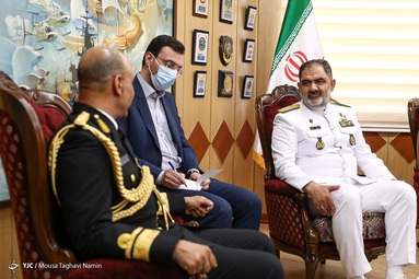 دیدار فرمانده نیروی دریایی سلطنت عمان با فرمانده نداجا