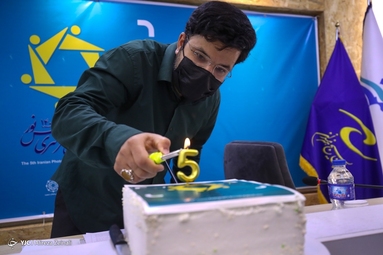 آیین رونمایی از نشان پنجمین دوسالانه ملی عکس نور