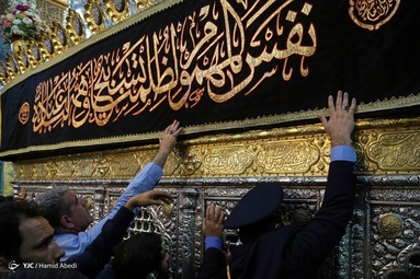 سیاه پوش شدن حرم حضرت فاطمه معصومه (س) در آستانه محرم