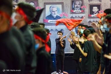 عزاداری نوجوانان کرمانی در همایش احلی من العسل - کرمان