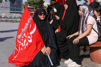 تشییع پیکر مطهر 5 شهید مدافع حرم