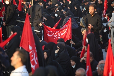 تشییع پیکر مطهر 5 شهید مدافع حرم