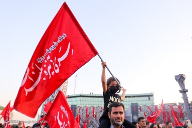 تشییع پیکر مطهر 5 شهید مدافع حرم