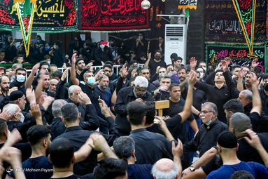 سینه زنی سنتی بوشهر یکی از اشکال عزاداری در جنوب کشور است