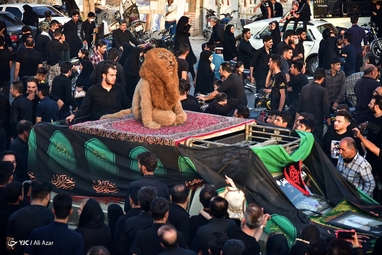کاروان عظیم نمادین کربلا در خمینی شهر - اصفهان