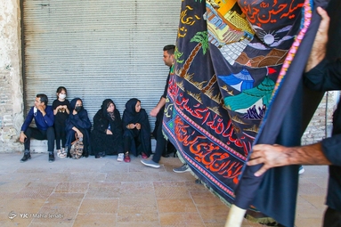 مراسم عزاداری ظهر تاسوعای حسینی (ع) -  بازار سنتی کرمان