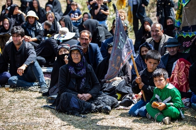 مراسم تعزیه خوانی ظهر روز عاشورا - روستای وکیل آباد اردبیل