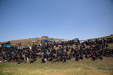 مراسم تعزیه خوانی ظهر روز عاشورا - روستای وکیل آباد اردبیل