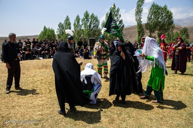 مراسم تعزیه خوانی ظهر روز عاشورا - روستای وکیل آباد اردبیل