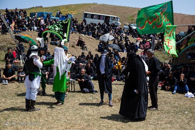 مراسم تعزیه خوانی ظهر روز عاشورا - روستای وکیل آباد اردبیل