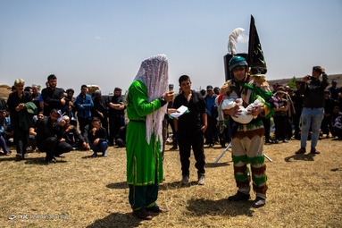 مراسم تعزیه خوانی ظهر روز عاشورا - روستای وکیل آباد اردبیل