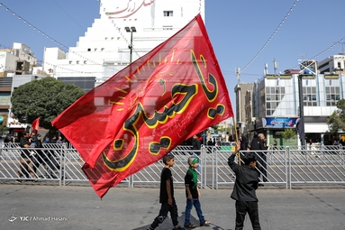 مراسم عزاداری ظهر عاشورای حسینی (ع) - مشهد مقدس