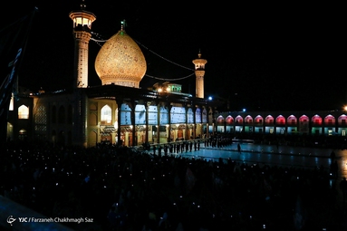 لاله گردانی در شب شام غریبان - حرم شاهچراغ (ع)