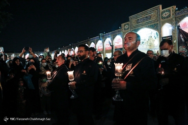 لاله گردانی در شب شام غریبان - حرم شاهچراغ (ع)