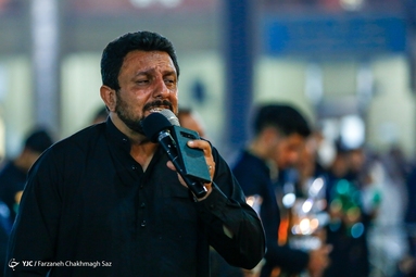 لاله گردانی در شب شام غریبان - حرم شاهچراغ (ع)
